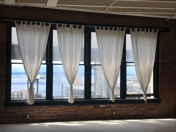 Suite 401
